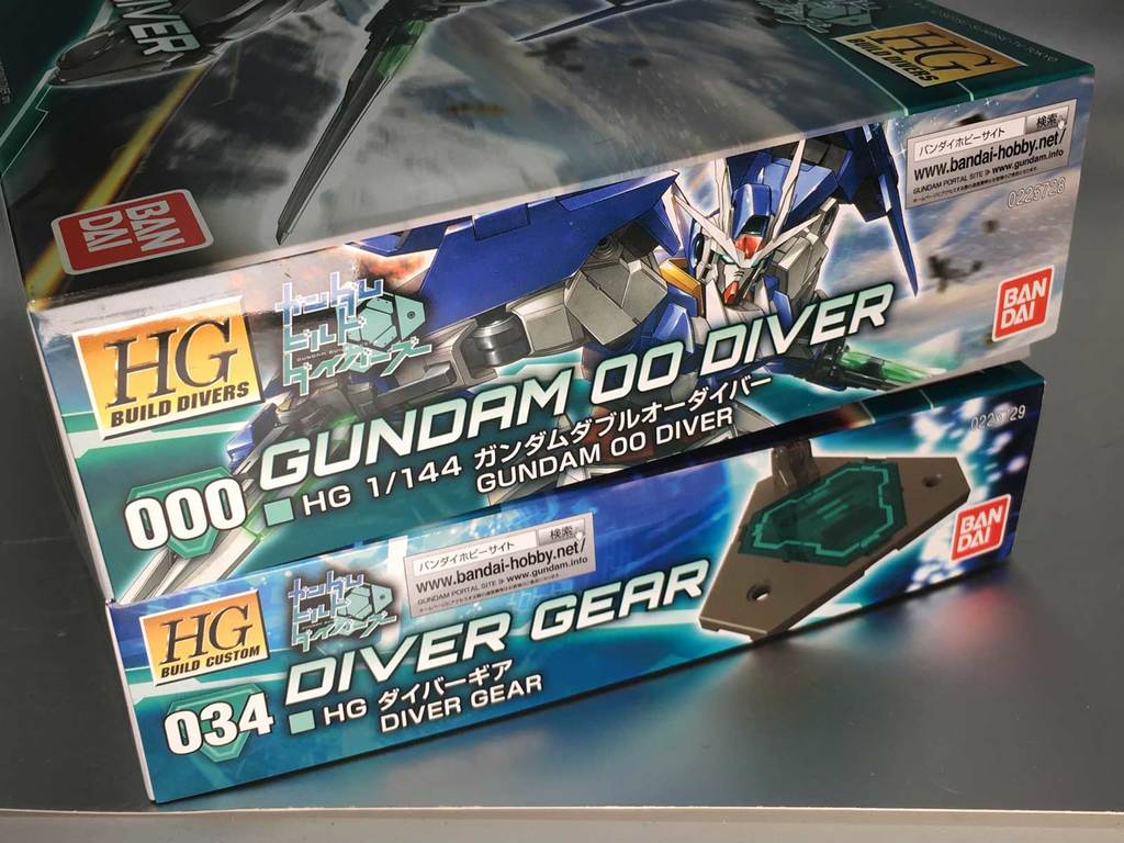HGBD高達00潛行者【開箱】 另購新版潛行機件展示地台