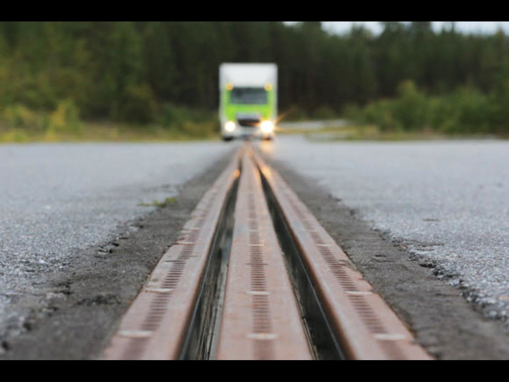 邊行車邊充電！瑞典建全球首條電氣化道路