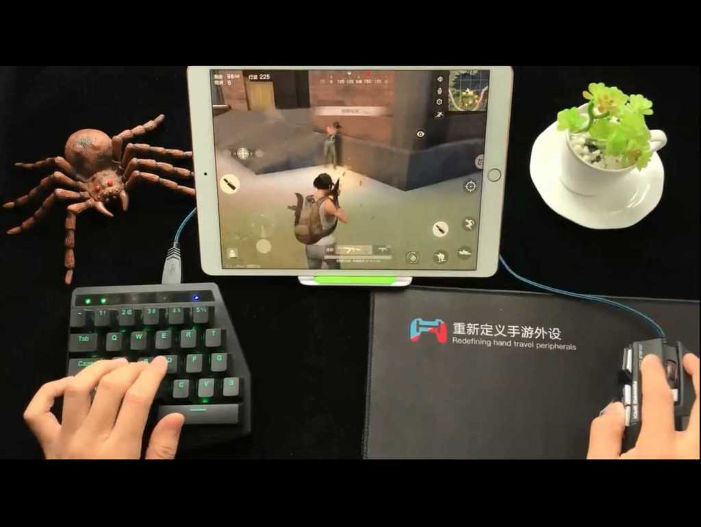 手機版 PUBG 食雞迷你機械鍵盤  兼容滑鼠夠屈機