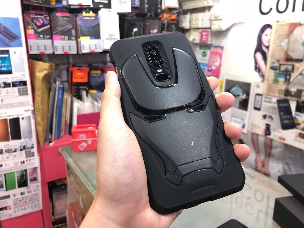 OnePlus 6 Avengers 特別版水貨抵港   附送有型英雄紀念章及機套