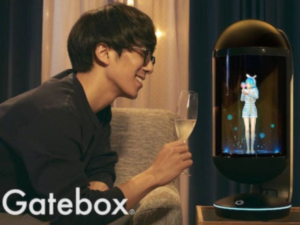 Gatebox 虛擬女友推量產型!一萬元帶女友回家?