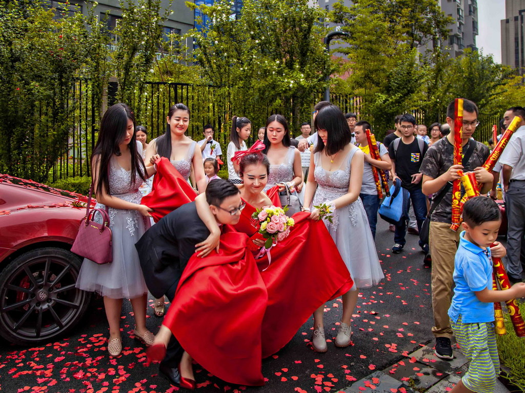 港區人大呼籲港女上大灣區擇偶  網民：正常港女點會揀大陸佬？