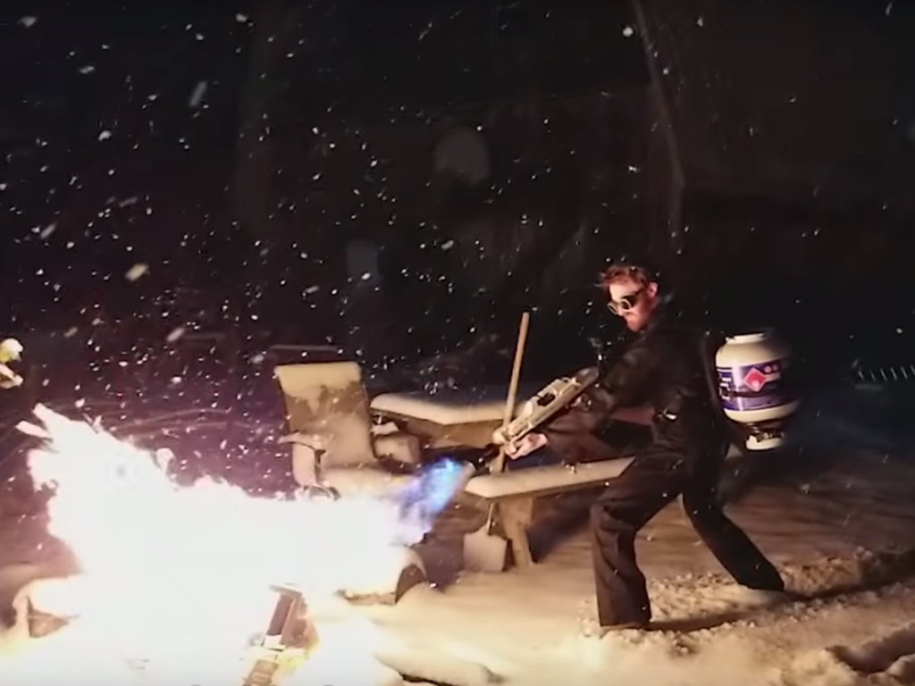 生火最強神器！FlameThrower 雪地起爐零難度