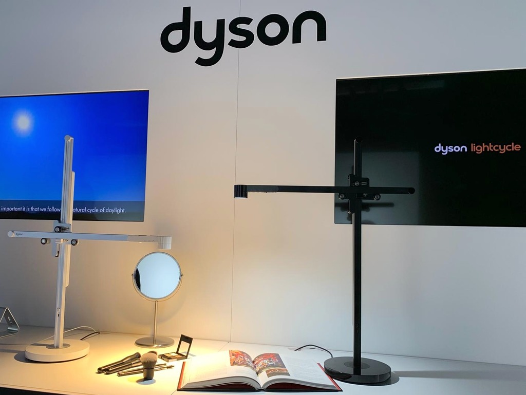 Dyson Lightcycle 智能檯燈 4 大賣點  HK＄4580 任你改玩色溫