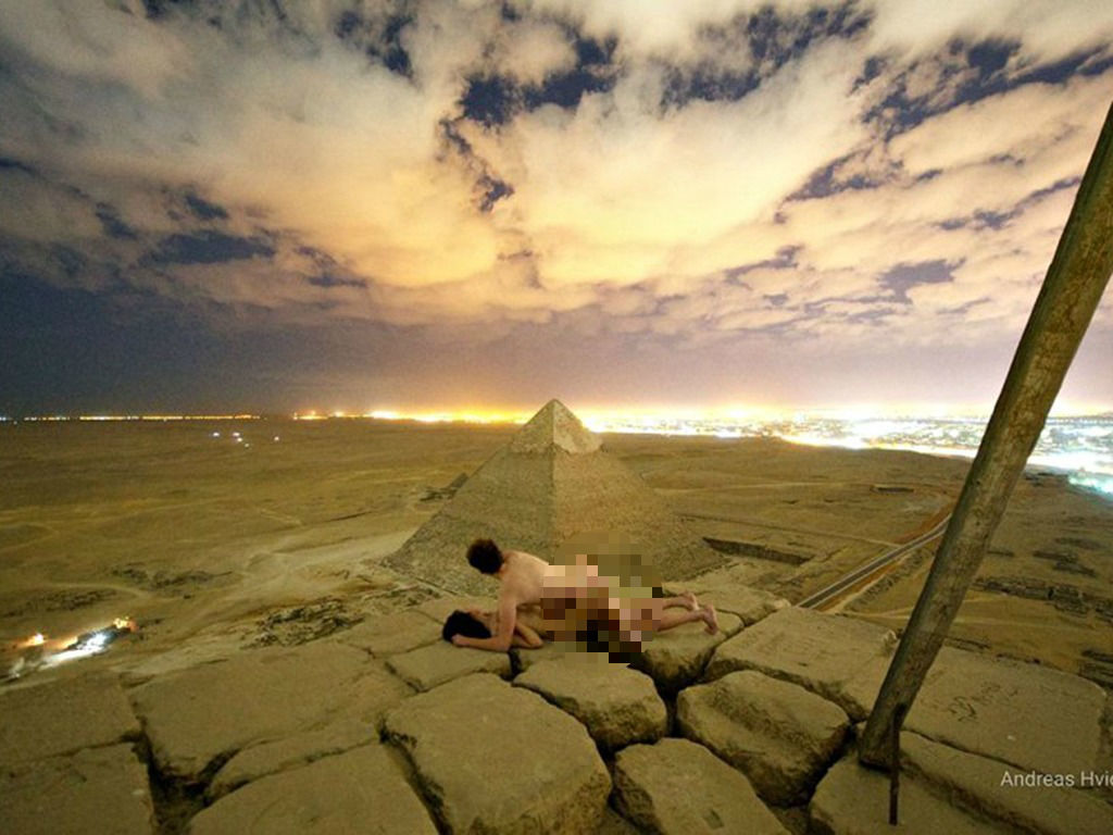 攝影師攀上金字塔自拍打「野戰」？埃及震怒網民反應兩端