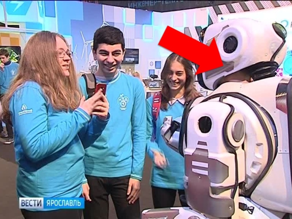 俄羅斯網民踢爆「高科技機械人」竟為人扮！同款機械人裝甲 HK＄3 萬有找
