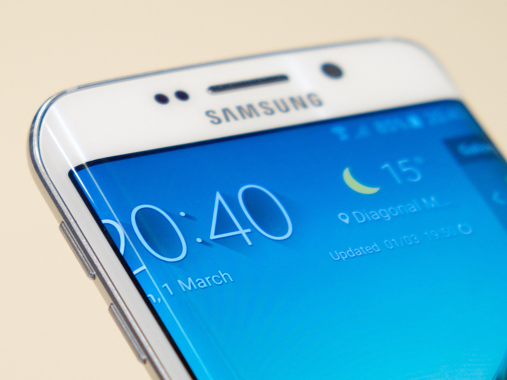Samsung 或在中階機上採用雙曲面屏幕 曲面 LCD 屏幕專利曝光