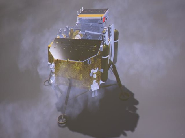 嫦娥四號成功登陸月球背面！傳回世界首張近距月背影像