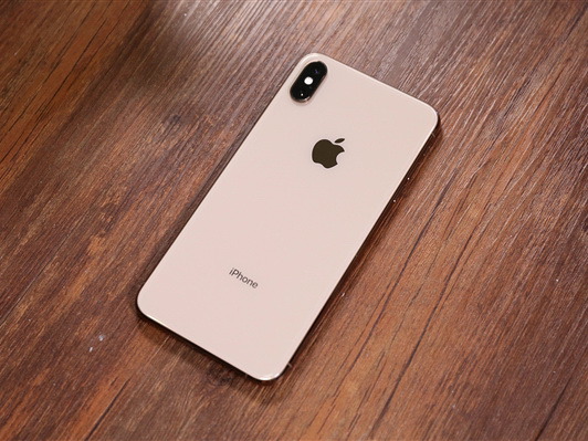 Apple iPhone於中國銷量差因太貴？