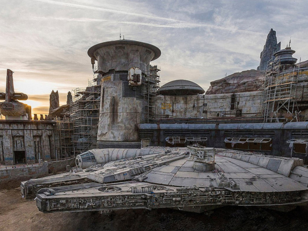 迪士尼「Star Wars Lands」2019 年夏開幕！1：1 千歲鷹機動遊戲率先曝光【有片】​​​​​​​