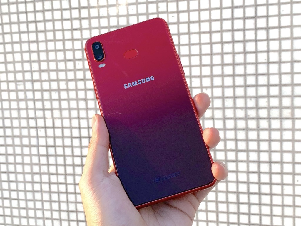 火紅色 Samsung Galaxy A6s 抵玩水貨 3 大賣點