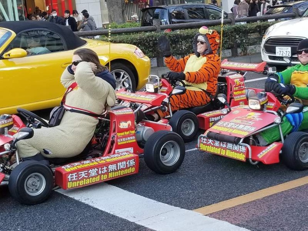 日本街頭孖寶賽車換新標誌兼服裝繼續營運！仍有侵權嫌疑？