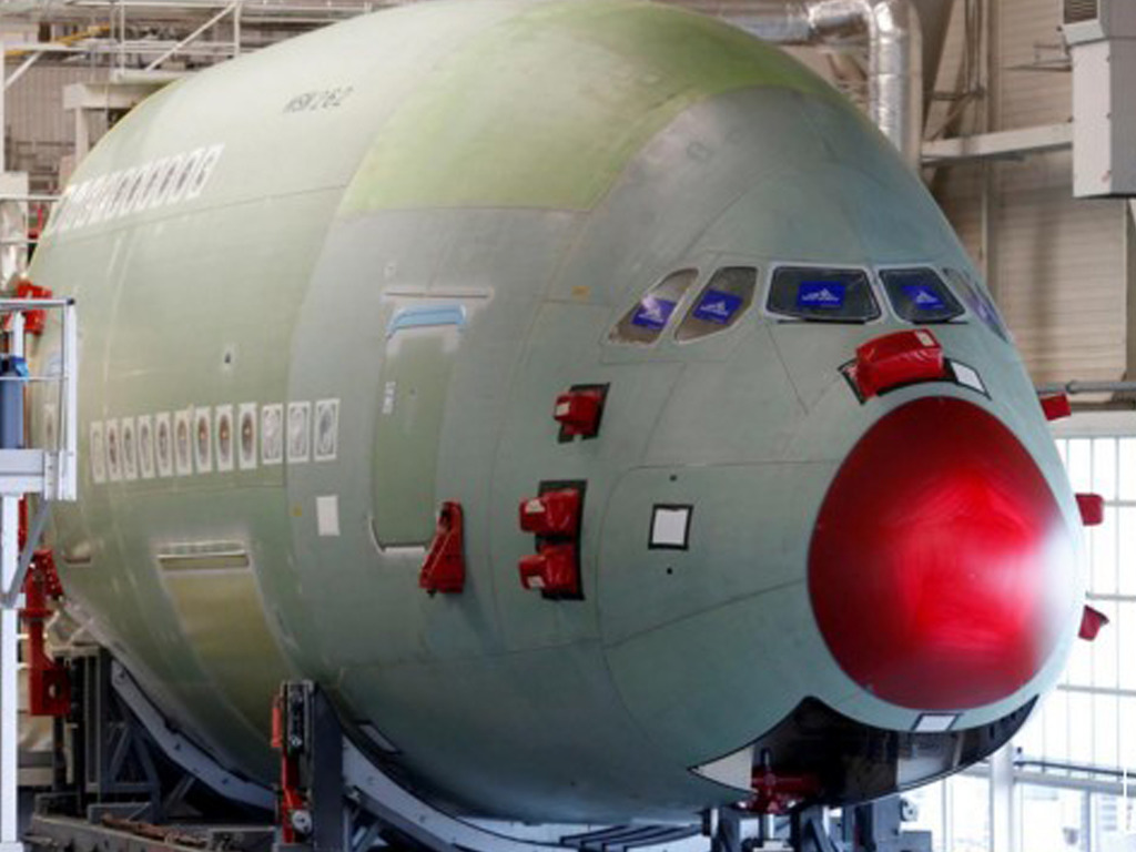 Airbus 空中巴士 A380「巨無霸」民航客機傳將停產