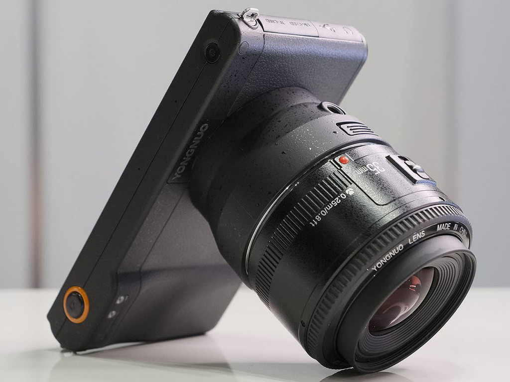中國永諾智能無反相機   直駁 Canon EF 鏡頭