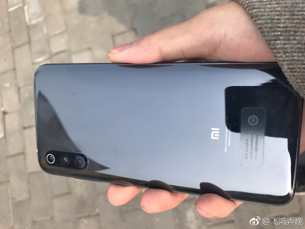 小米 9 無閃光燈都出貨！！網民：錯版神機讓你發財了
