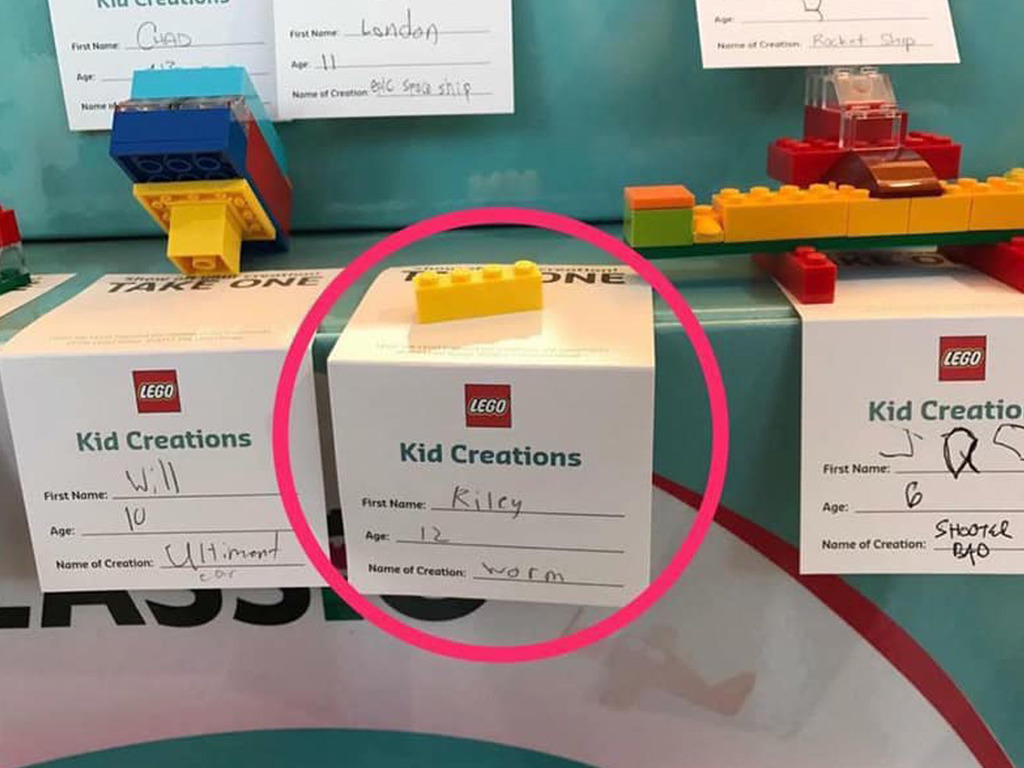 12 歲小童以一件樂高積木磚參加 LEGO Kid Creations 比賽 作品名稱：Worm 大獲正評