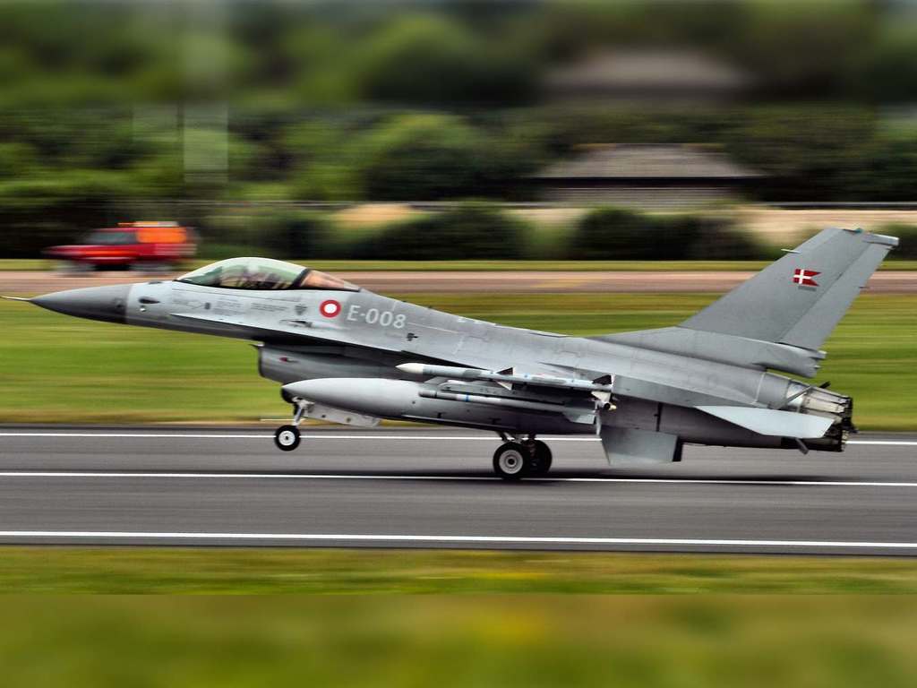 丹麥國防部歡迎打機好手加入空軍  負責人讚電子遊戲玩家反應迅速