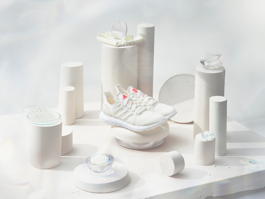 Adidas 發布環保跑鞋 FUTURECRAFT.LOOP  全用可回收物料製造