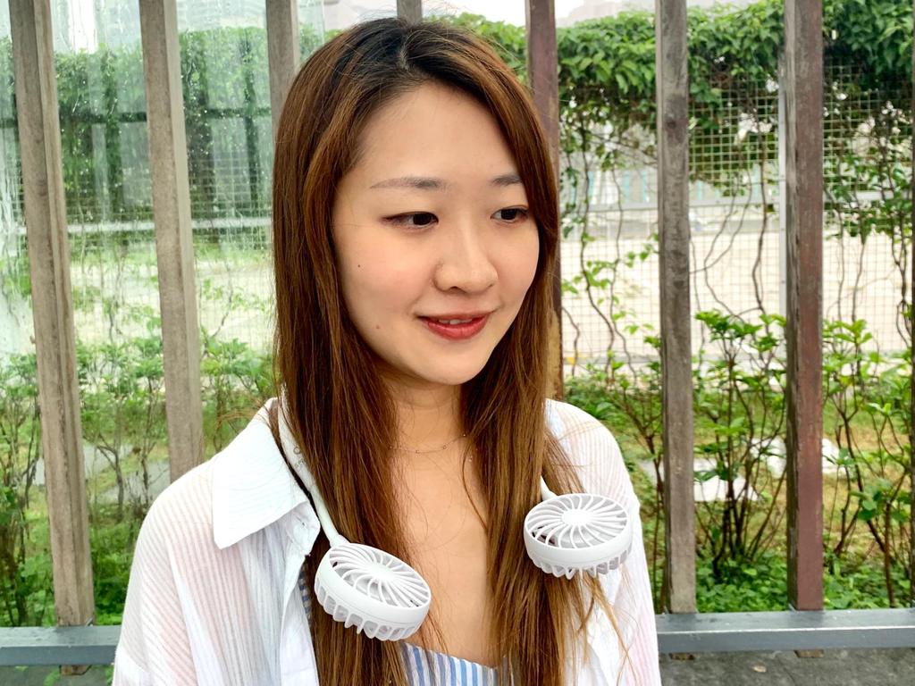 實試日本掛頸式免提風扇！外形「搶眼」似耳筒你想用嗎？