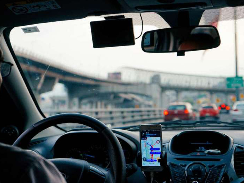 Google Maps 推「偏離路線警示」新功能！外遊可防司機兜路詐騙？