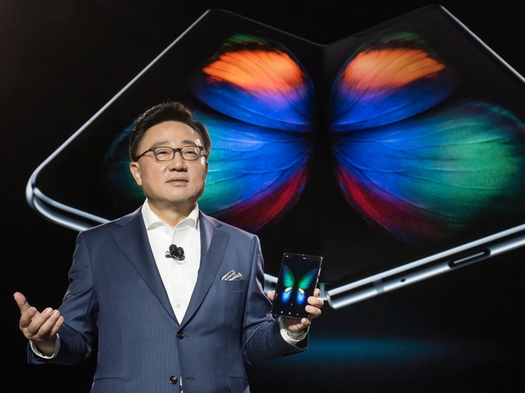Samsung CEO 承認「未準備好就推出 Galaxy Fold」