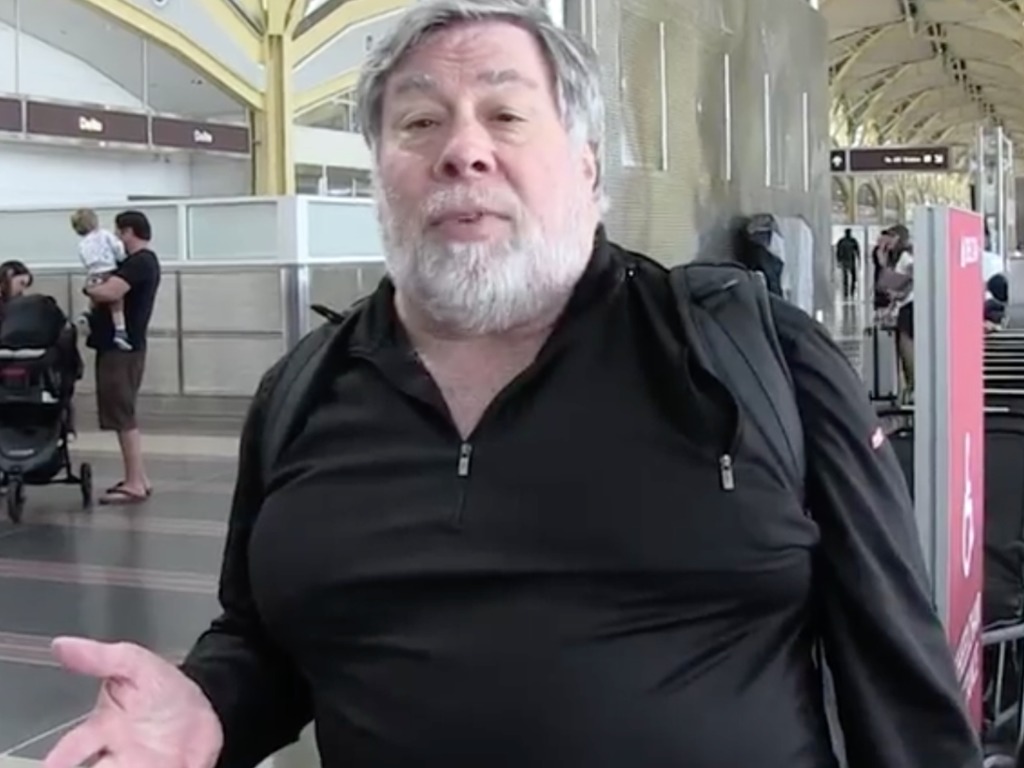 Apple 創辦人 Steve Wozniak 表示「應該設法擺脫 Facebook」