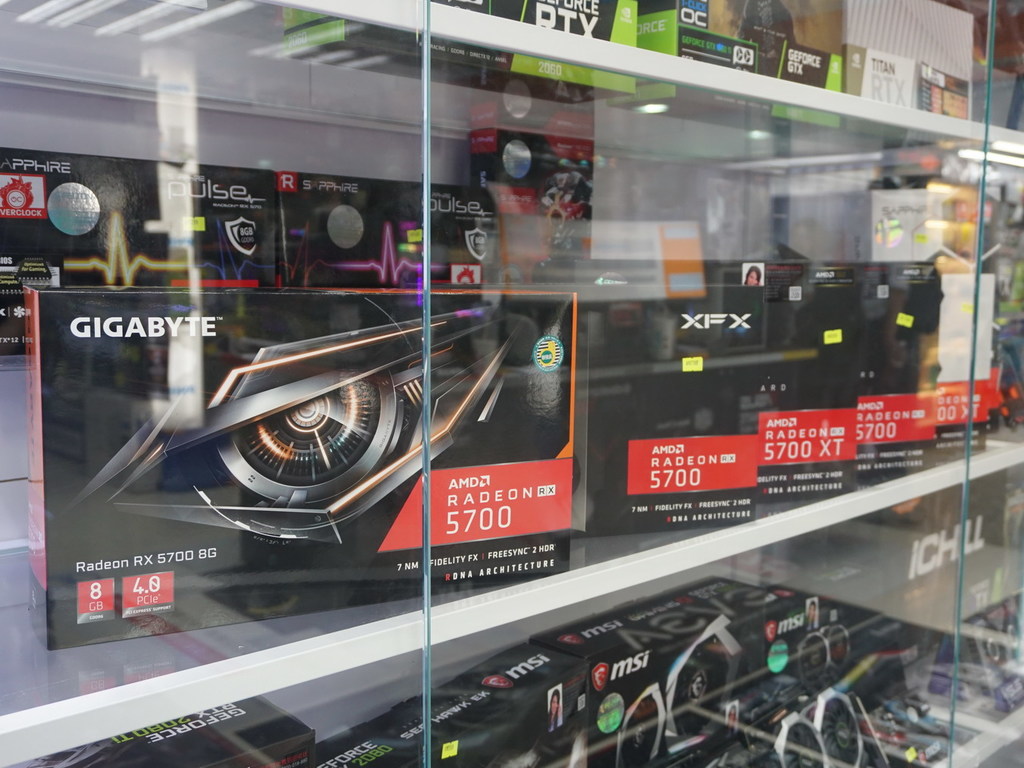 AMD‧NVIDIA 新卡賣街！  世紀大戰腦場現價速報