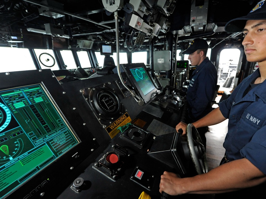 輕觸式屏幕易出事？美軍驅逐艦棄用「高科技」改用機械控制