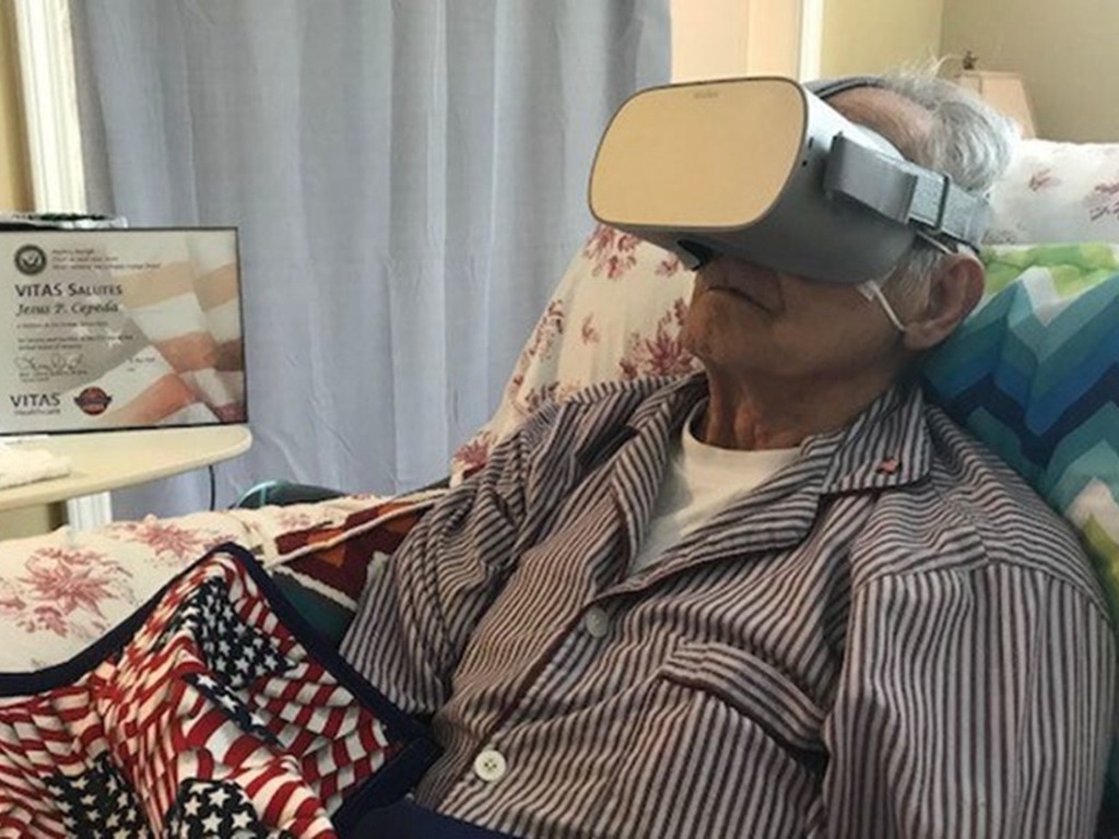 日本為臨終病人推 360 VR 服務  眼前重現故鄉影像