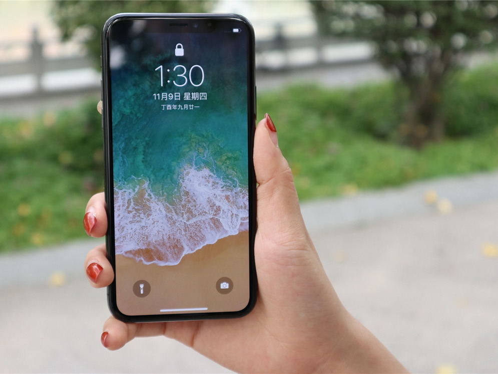 iPhone 11 Pro？史上首次使用