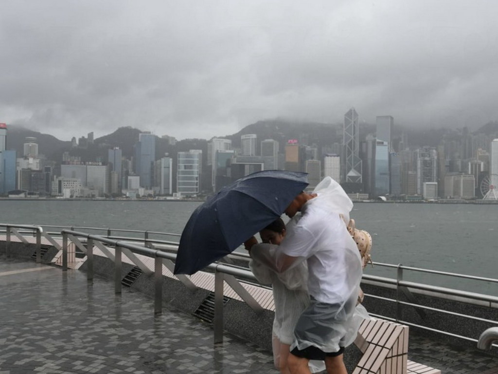 熱帶風暴施「回馬槍」！天文台指周五或直逼香港