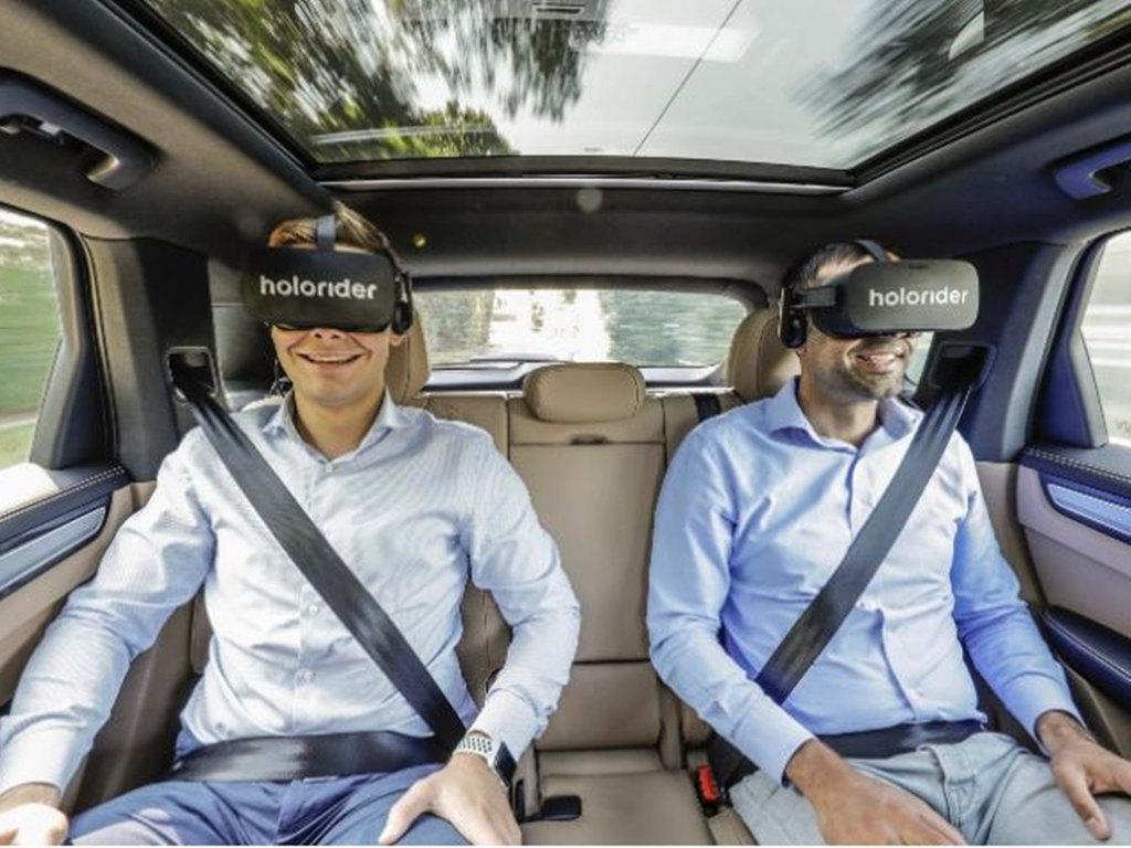 【e＋車路事】Porsche 研發新 VR 打機體驗 減低暈車浪機會