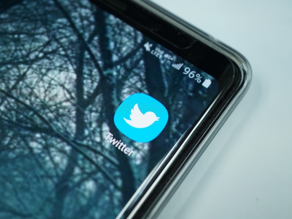Twitter 承認洩露用戶資料予廣告商 借電話電郵傳遞專屬廣告
