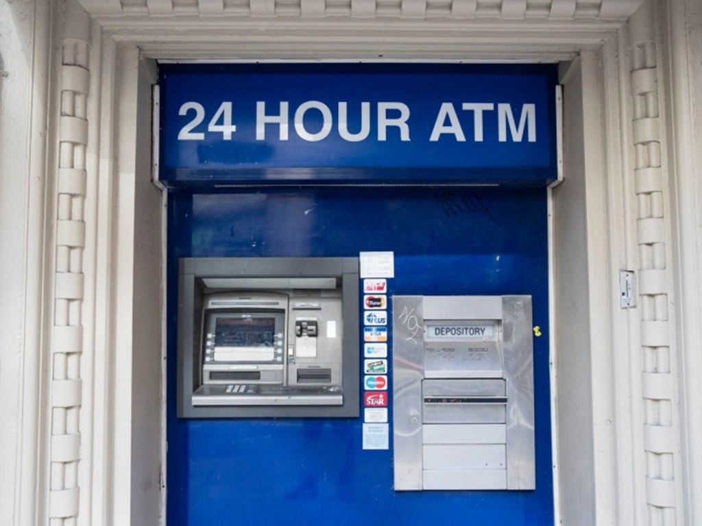 惡意軟件可提出櫃員機所有現金 專家指情況有可能遍及全球 ATM