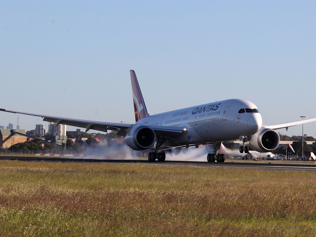 澳洲航空 Qantas Airways 完成紐約直航悉尼逾 19 小時飛行歷程