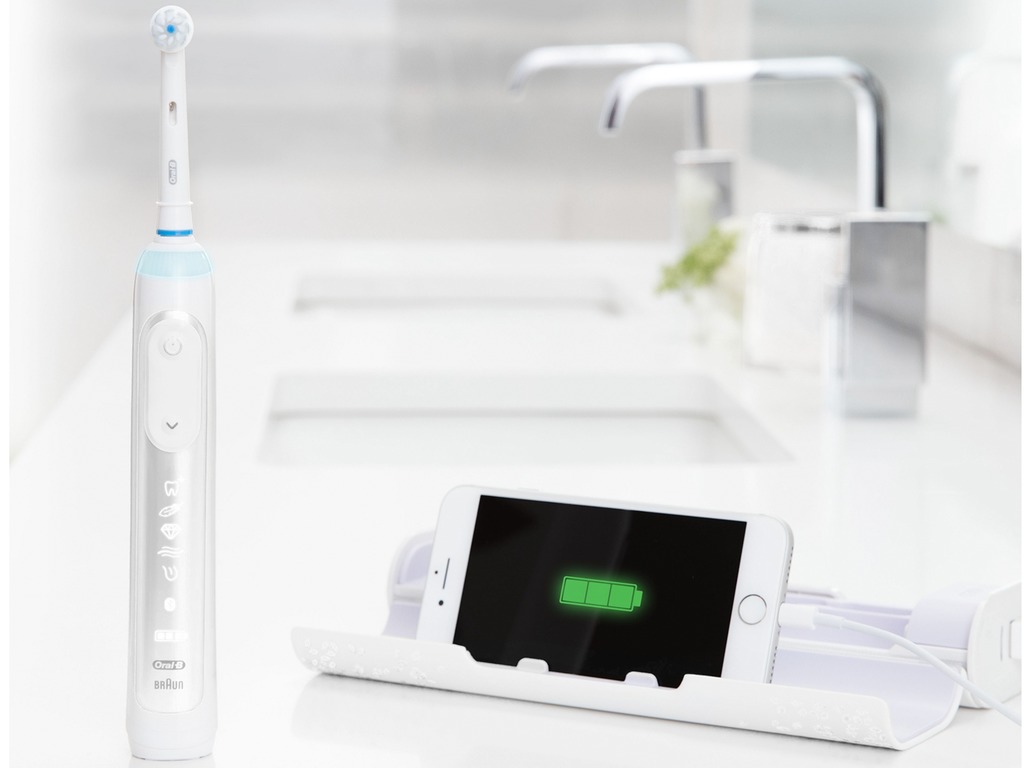 Oral-B 推出智能電動牙刷 AI 提供刷牙意見