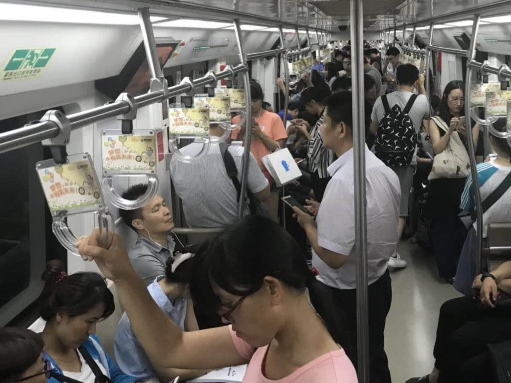 中國交通運輸部推地鐵新規則 不戴耳機聽歌煲劇會列入黑名單 