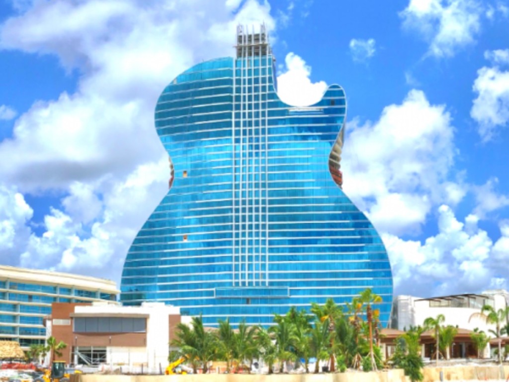 Hard Rock 斥 12 億打造全球首間全鏡面結他造型酒店