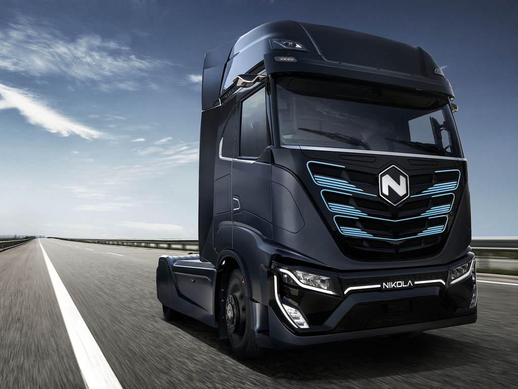 【e+車路事】Tesla Semi 拖頭對手登場 Nikola Tre 電動拖頭免費預訂?