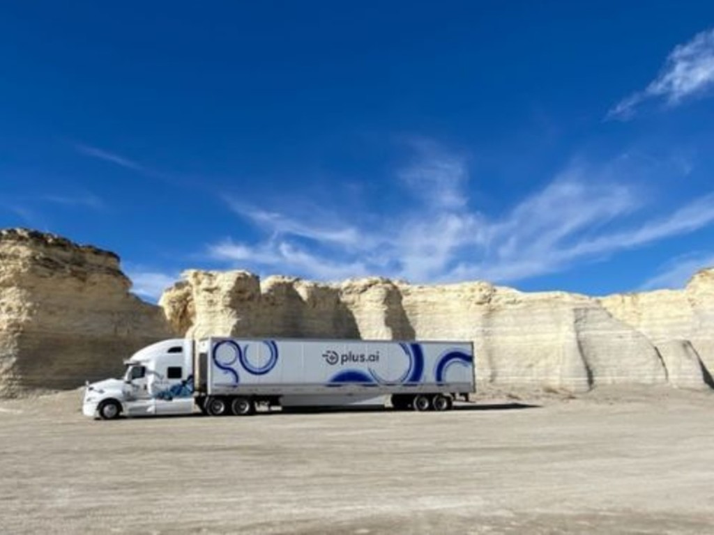 美國 PlusAI 自動駕駛貨車完成送貨  3 日橫跨東西岸 4500 公里