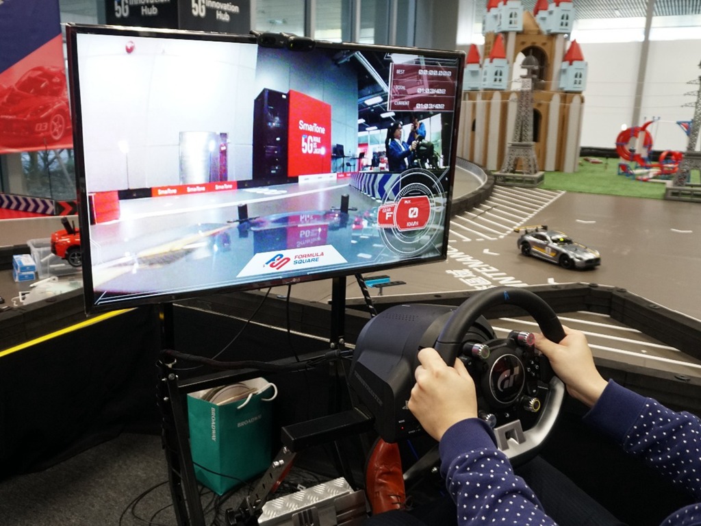 香港初創 RV 賽車勁好玩 真實與虛擬結合