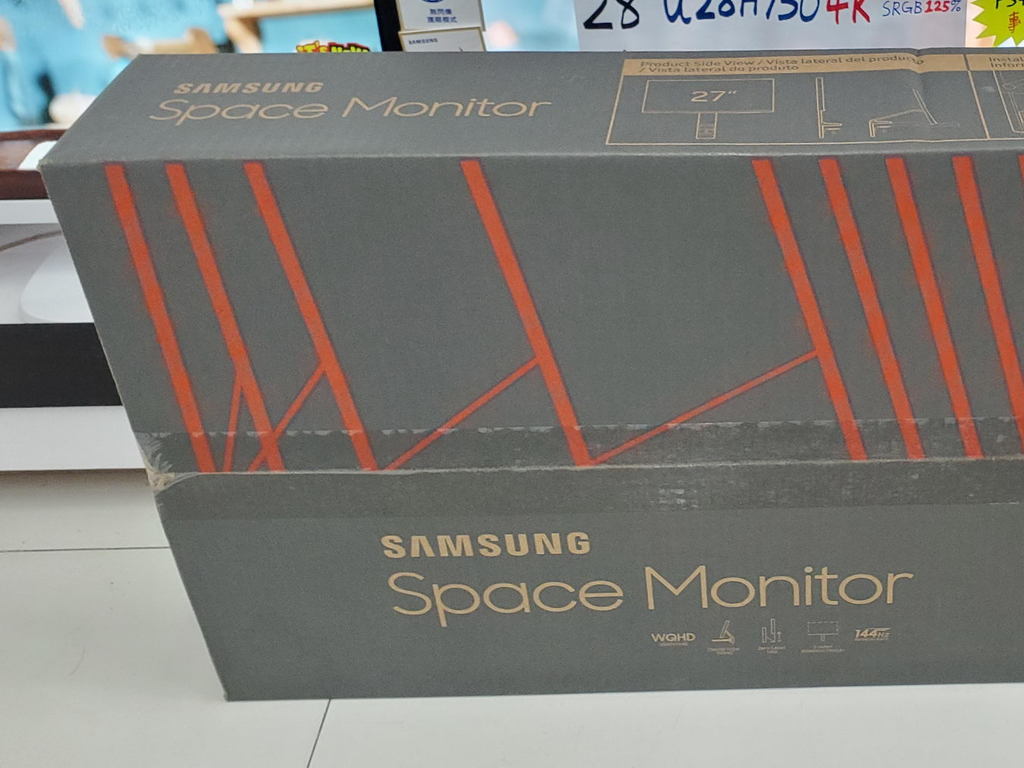 Samsung Space Monitor 賣點夠特別！獨有夾座設計！