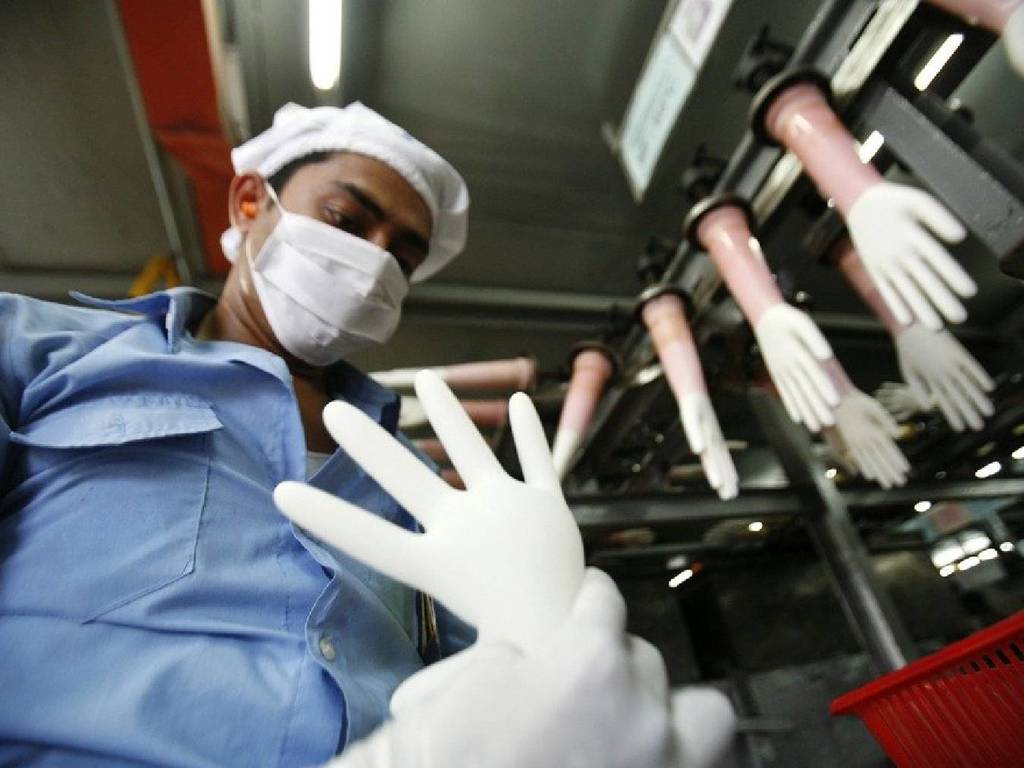 【新冠肺炎】馬來西亞延長鎖國！或爆橡膠手套缺貨潮影響全球