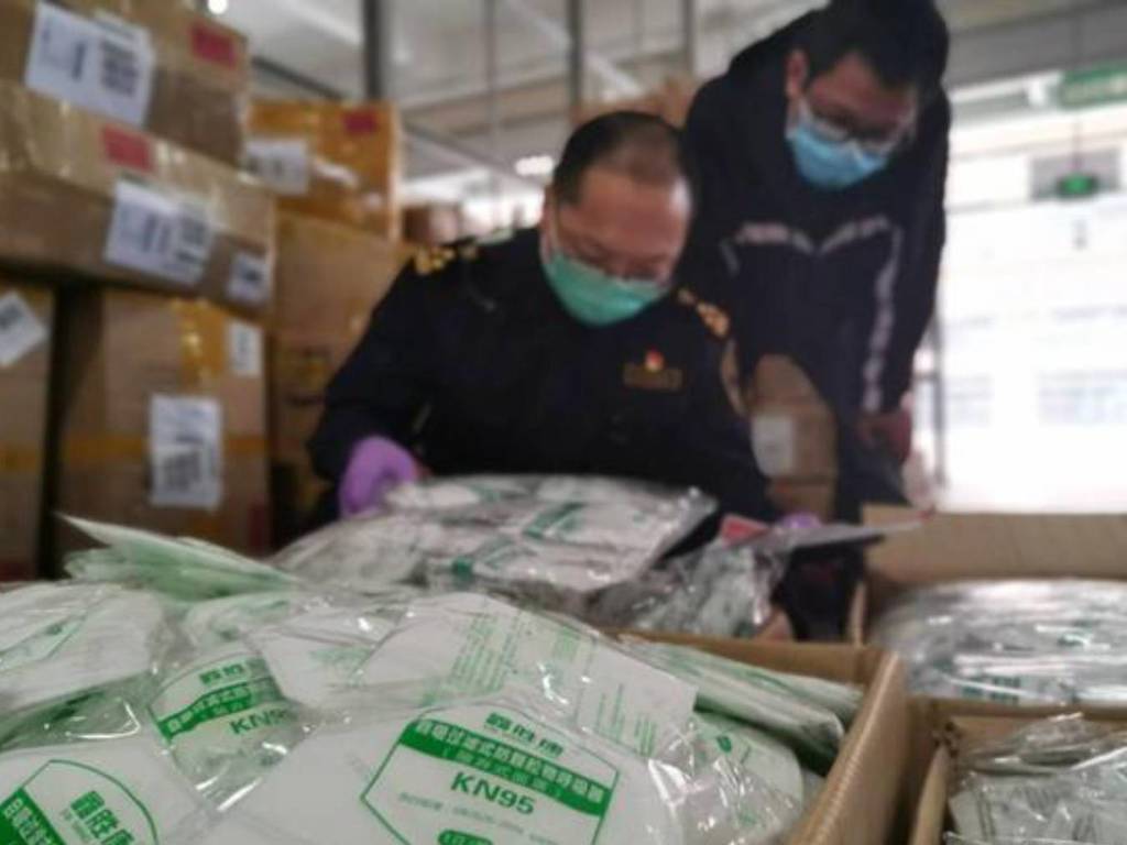 【新冠肺炎】中國海關查處千萬件不合格出口醫療物資！口罩竟佔 9 成？