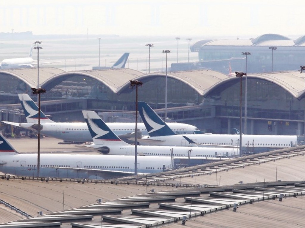 【新冠肺炎】機管局向本地 4 大航空公司  購 50 萬張機票贈旅客港人