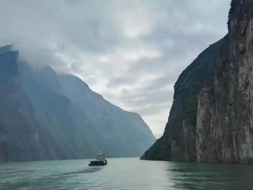 長江水污染後遺症！8 成兒童尿液含「獸用抗生素」恐損免疫力