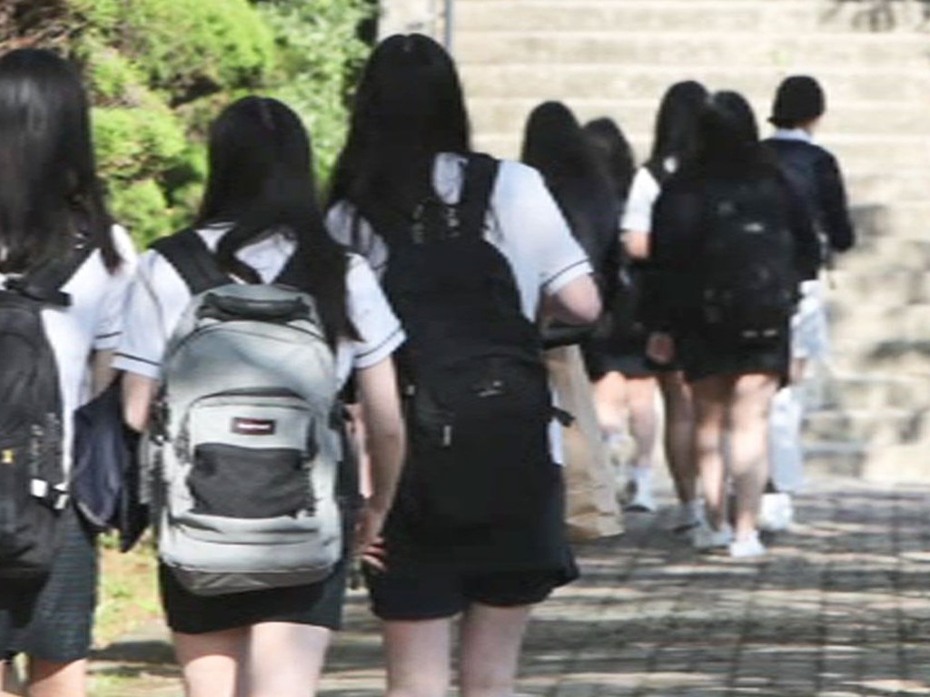 南韓復課首日 2 高中生確診  75 間仁川和京畿道學校再停課