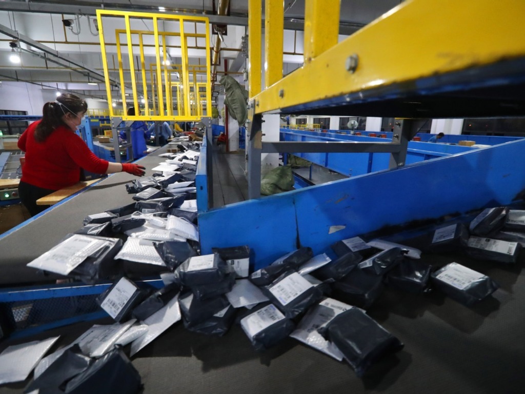 丈夫憂新冠病毒禁妻淘寶  老婆吐苦水被網民嘲「淘個新老公」