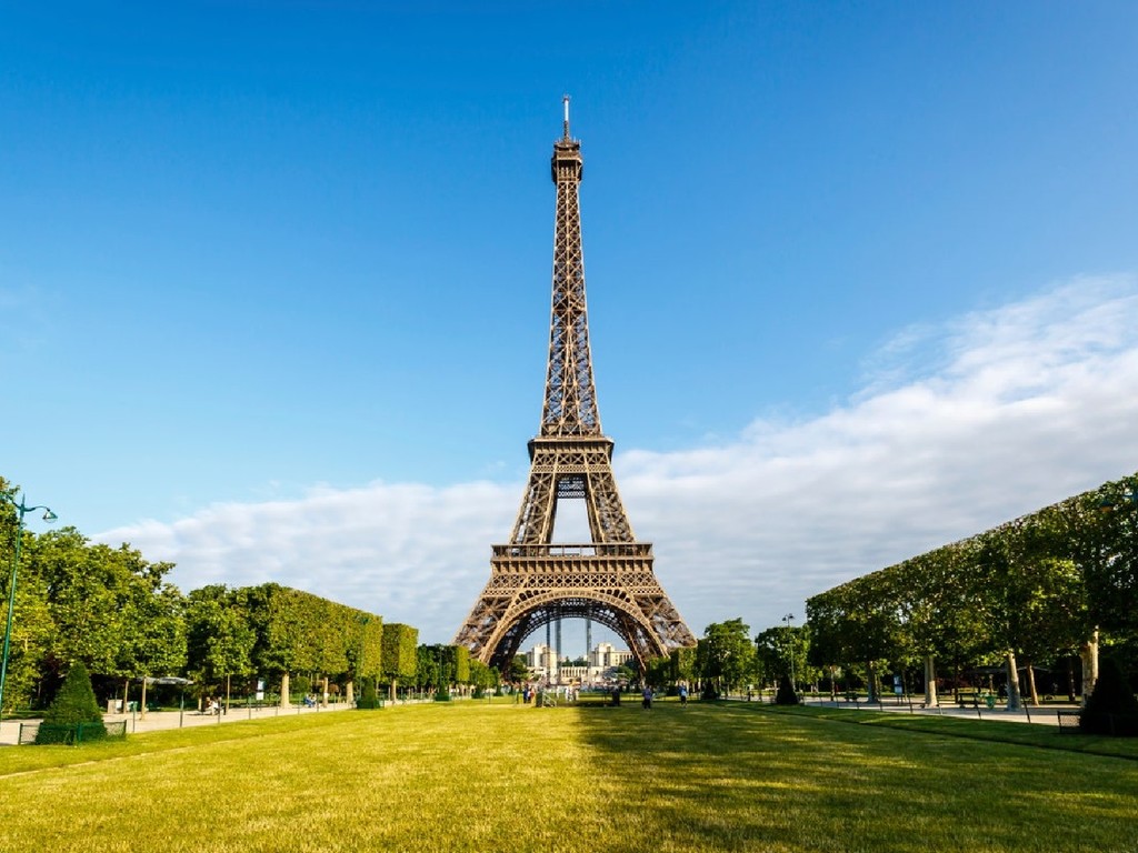 【新冠肺炎】巴黎艾菲爾鐵塔 6．25 重開  只限行樓梯觀光