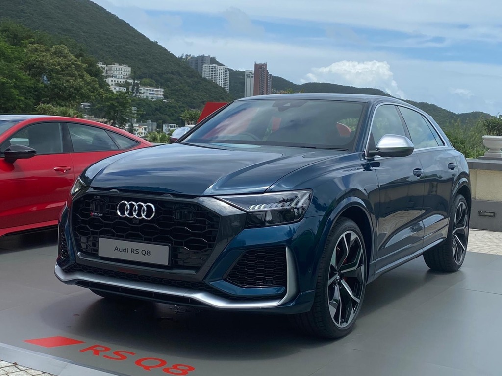 【e+車路事】Audi RS Q8 到港 203 萬買林寶 Urus「兄弟車」?
